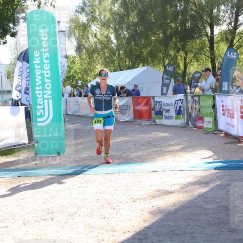 07.09.2025 - 19. Norderstedt Triathlon Zöllner http://msf.ph/oto/8789342 07.09.2025 16:17:12 Ziel 444, 514 meine-sportfotos.de