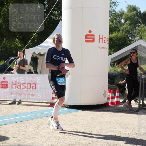 07.09.2025 - 19. Norderstedt Triathlon Zöllner http://msf.ph/oto/8789362 07.09.2025 15:02:10 Ziel 1468 meine-sportfotos.de