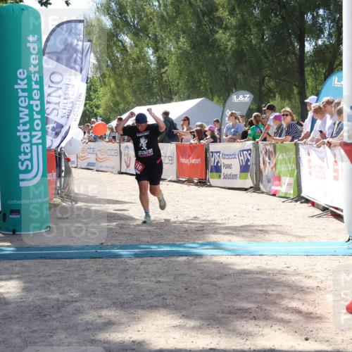 07.09.2025 - 19. Norderstedt Triathlon Zöllner http://msf.ph/oto/8789363 07.09.2025 13:51:18 Ziel 219, 1356 meine-sportfotos.de