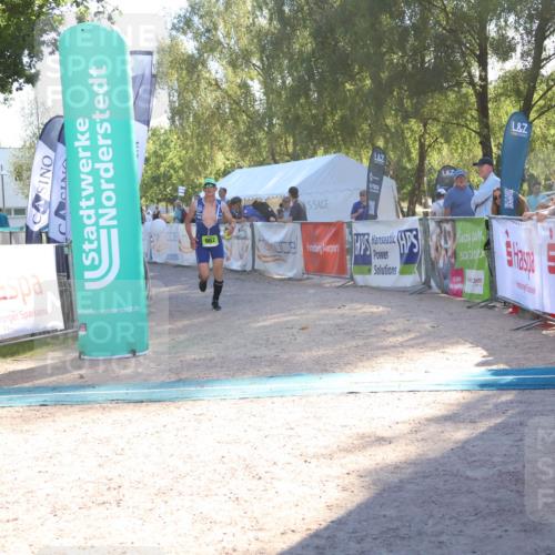 07.09.2025 - 19. Norderstedt Triathlon Zöllner http://msf.ph/oto/8789366 07.09.2025 16:17:16 Ziel 444, 967 meine-sportfotos.de