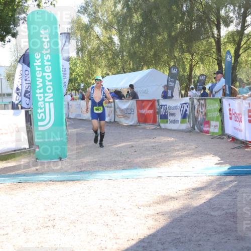 07.09.2025 - 19. Norderstedt Triathlon Zöllner http://msf.ph/oto/8789374 07.09.2025 16:17:17 Ziel 444, 967 meine-sportfotos.de