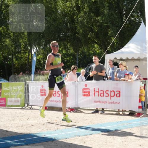 07.09.2025 - 19. Norderstedt Triathlon Zöllner http://msf.ph/oto/8789381 07.09.2025 15:02:53 Ziel 996 meine-sportfotos.de