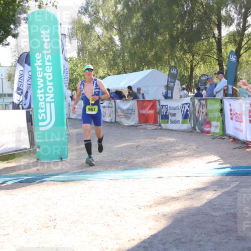 07.09.2025 - 19. Norderstedt Triathlon Zöllner http://msf.ph/oto/8789385 07.09.2025 16:17:18 Ziel 444, 967 meine-sportfotos.de