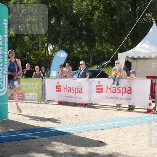 07.09.2025 - 19. Norderstedt Triathlon Zöllner http://msf.ph/oto/8789393 07.09.2025 15:05:19 Ziel 392 meine-sportfotos.de