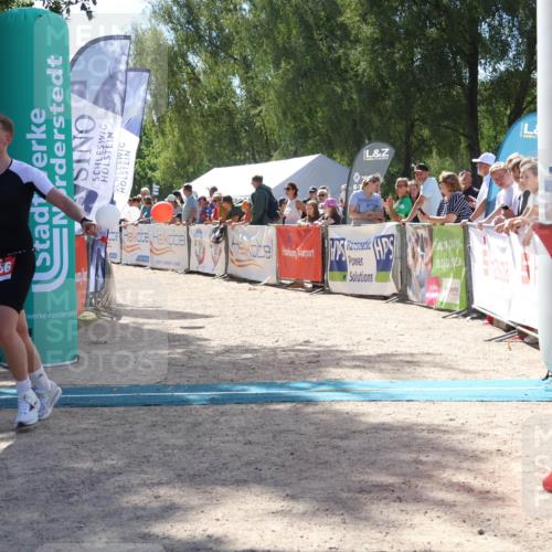 07.09.2025 - 19. Norderstedt Triathlon Zöllner http://msf.ph/oto/8789394 07.09.2025 13:51:23 Ziel 219, 1356 meine-sportfotos.de