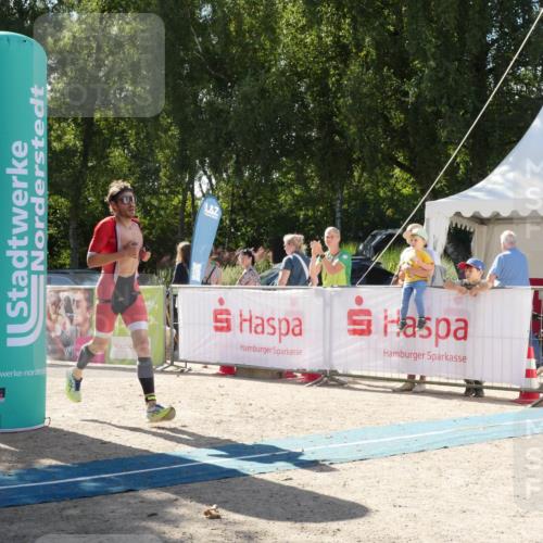 07.09.2025 - 19. Norderstedt Triathlon Zöllner http://msf.ph/oto/8789412 07.09.2025 15:07:45 Ziel 974 meine-sportfotos.de