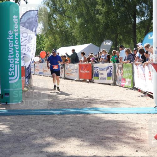 07.09.2025 - 19. Norderstedt Triathlon Zöllner http://msf.ph/oto/8789415 07.09.2025 13:51:32 Ziel 197, 317 meine-sportfotos.de