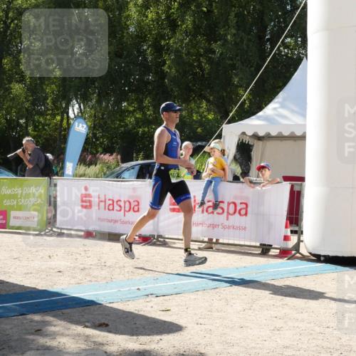 07.09.2025 - 19. Norderstedt Triathlon Zöllner http://msf.ph/oto/8789425 07.09.2025 15:08:41 Ziel 1042 meine-sportfotos.de
