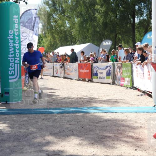 07.09.2025 - 19. Norderstedt Triathlon Zöllner http://msf.ph/oto/8789427 07.09.2025 13:51:33 Ziel 197, 317 meine-sportfotos.de