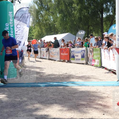 07.09.2025 - 19. Norderstedt Triathlon Zöllner http://msf.ph/oto/8789432 07.09.2025 13:51:34 Ziel 197, 317 meine-sportfotos.de