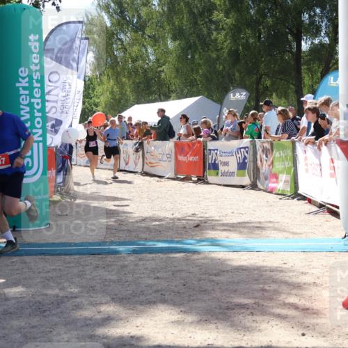 07.09.2025 - 19. Norderstedt Triathlon Zöllner http://msf.ph/oto/8789434 07.09.2025 13:51:34 Ziel 197, 317 meine-sportfotos.de