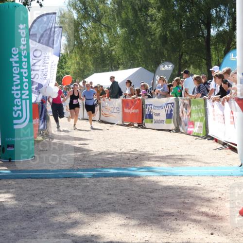 07.09.2025 - 19. Norderstedt Triathlon Zöllner http://msf.ph/oto/8789441 07.09.2025 13:51:34 Ziel 197, 317 meine-sportfotos.de