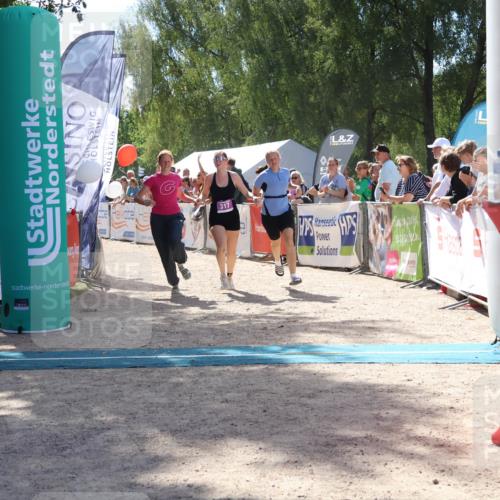 07.09.2025 - 19. Norderstedt Triathlon Zöllner http://msf.ph/oto/8789444 07.09.2025 13:51:36 Ziel 197, 317 meine-sportfotos.de