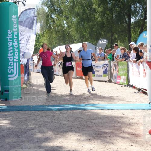 07.09.2025 - 19. Norderstedt Triathlon Zöllner http://msf.ph/oto/8789451 07.09.2025 13:51:36 Ziel 197, 317 meine-sportfotos.de