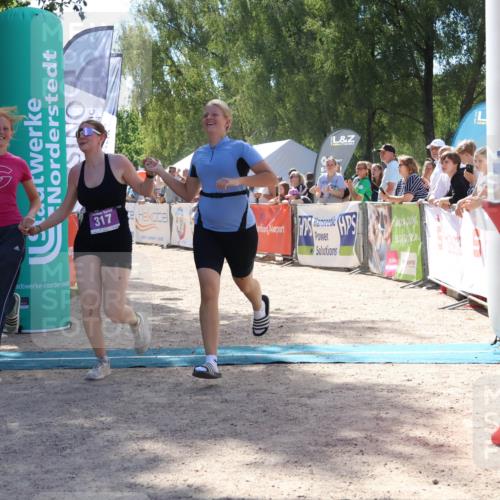07.09.2025 - 19. Norderstedt Triathlon Zöllner http://msf.ph/oto/8789463 07.09.2025 13:51:38 Ziel 197, 317 meine-sportfotos.de
