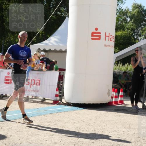 07.09.2025 - 19. Norderstedt Triathlon Zöllner http://msf.ph/oto/8789474 07.09.2025 15:13:10 Ziel 1467 meine-sportfotos.de