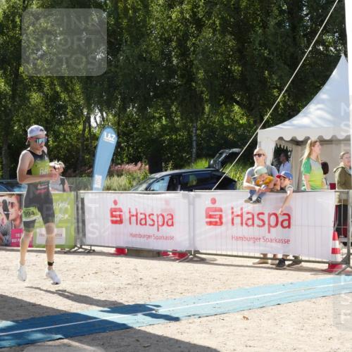 07.09.2025 - 19. Norderstedt Triathlon Zöllner http://msf.ph/oto/8789487 07.09.2025 15:14:10 Ziel 994 meine-sportfotos.de