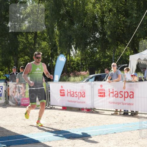 07.09.2025 - 19. Norderstedt Triathlon Zöllner http://msf.ph/oto/8789512 07.09.2025 15:14:30 Ziel 1006 meine-sportfotos.de