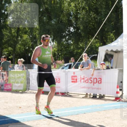 07.09.2025 - 19. Norderstedt Triathlon Zöllner http://msf.ph/oto/8789514 07.09.2025 15:14:30 Ziel 1006 meine-sportfotos.de