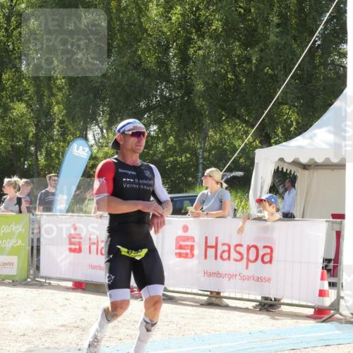 07.09.2025 - 19. Norderstedt Triathlon Zöllner http://msf.ph/oto/8789534 07.09.2025 15:14:40 Ziel 969 meine-sportfotos.de