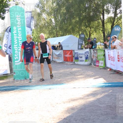 07.09.2025 - 19. Norderstedt Triathlon Zöllner http://msf.ph/oto/8789551 07.09.2025 16:18:38 Ziel 1514, 1539 meine-sportfotos.de