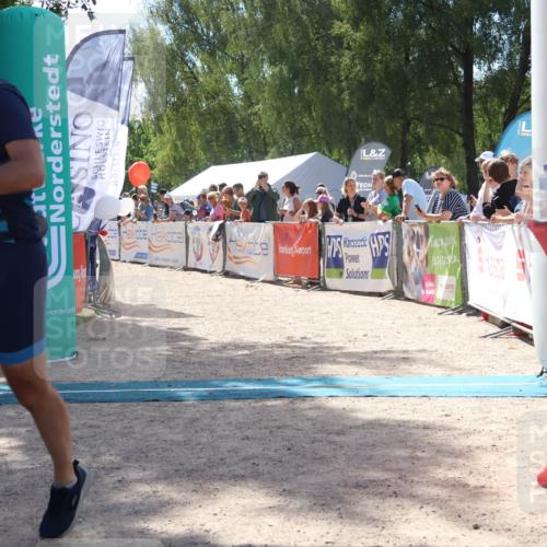07.09.2025 - 19. Norderstedt Triathlon Zöllner http://msf.ph/oto/8789568 07.09.2025 13:52:14 Ziel 324 meine-sportfotos.de
