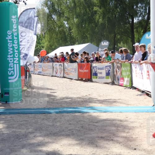07.09.2025 - 19. Norderstedt Triathlon Zöllner http://msf.ph/oto/8789587 07.09.2025 13:52:45 Ziel  meine-sportfotos.de