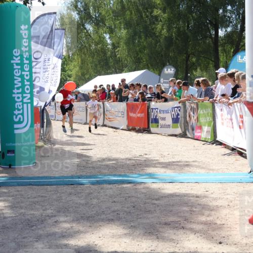 07.09.2025 - 19. Norderstedt Triathlon Zöllner http://msf.ph/oto/8789590 07.09.2025 13:52:49 Ziel 360 meine-sportfotos.de