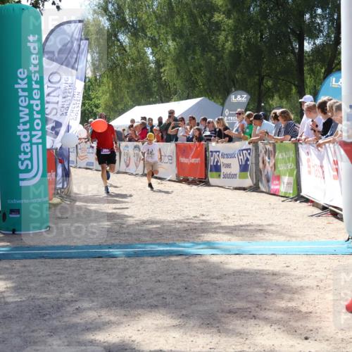 07.09.2025 - 19. Norderstedt Triathlon Zöllner http://msf.ph/oto/8789594 07.09.2025 13:52:49 Ziel 360 meine-sportfotos.de