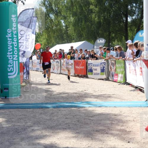 07.09.2025 - 19. Norderstedt Triathlon Zöllner http://msf.ph/oto/8789597 07.09.2025 13:52:49 Ziel 360 meine-sportfotos.de
