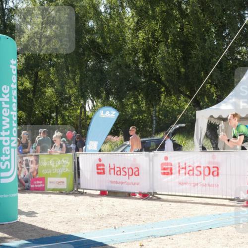 07.09.2025 - 19. Norderstedt Triathlon Zöllner http://msf.ph/oto/8789608 07.09.2025 15:16:39 Ziel 1015 meine-sportfotos.de
