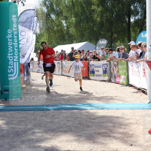 07.09.2025 - 19. Norderstedt Triathlon Zöllner http://msf.ph/oto/8789609 07.09.2025 13:52:50 Ziel 360 meine-sportfotos.de