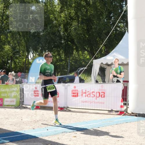 07.09.2025 - 19. Norderstedt Triathlon Zöllner http://msf.ph/oto/8789613 07.09.2025 15:16:40 Ziel 1015 meine-sportfotos.de