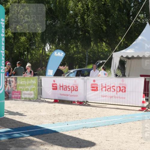 07.09.2025 - 19. Norderstedt Triathlon Zöllner http://msf.ph/oto/8789623 07.09.2025 15:16:55 Ziel 975 meine-sportfotos.de