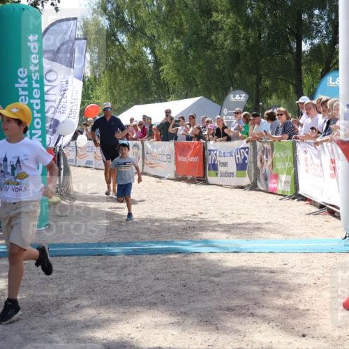 07.09.2025 - 19. Norderstedt Triathlon Zöllner http://msf.ph/oto/8789626 07.09.2025 13:52:52 Ziel 360 meine-sportfotos.de