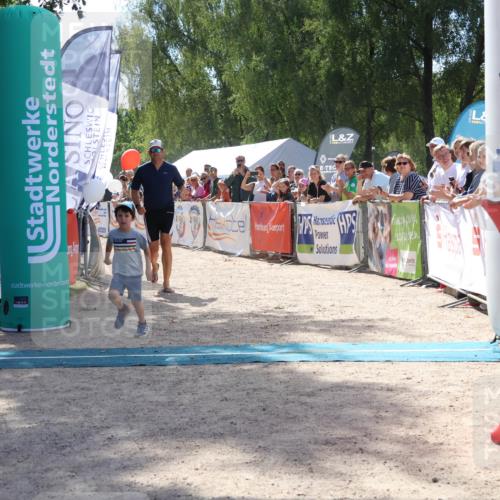 07.09.2025 - 19. Norderstedt Triathlon Zöllner http://msf.ph/oto/8789635 07.09.2025 13:52:53 Ziel 360 meine-sportfotos.de