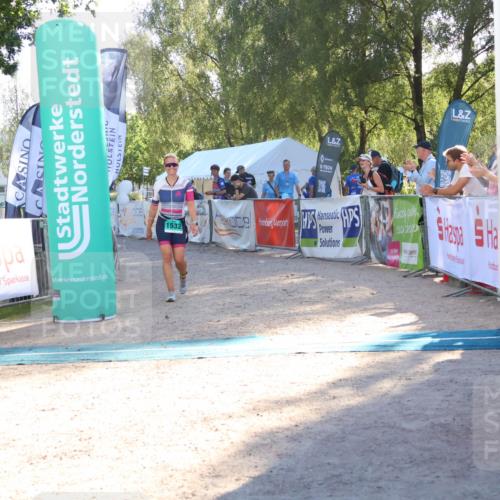 07.09.2025 - 19. Norderstedt Triathlon Zöllner http://msf.ph/oto/8789642 07.09.2025 16:19:59 Ziel 1532 meine-sportfotos.de