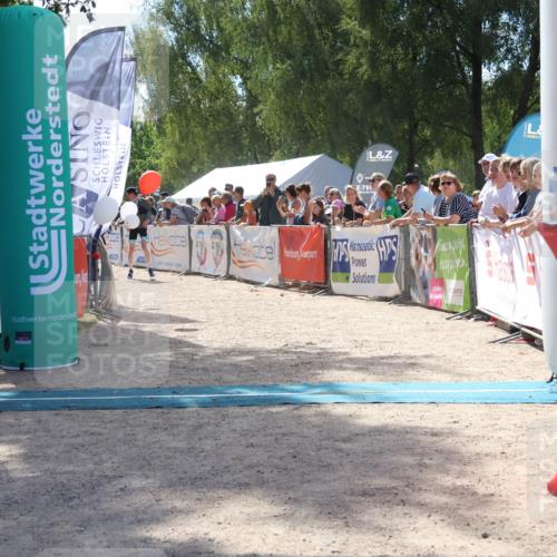 07.09.2025 - 19. Norderstedt Triathlon Zöllner http://msf.ph/oto/8789663 07.09.2025 13:52:56 Ziel 360 meine-sportfotos.de