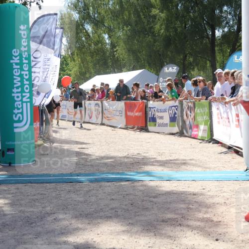 07.09.2025 - 19. Norderstedt Triathlon Zöllner http://msf.ph/oto/8789667 07.09.2025 13:52:56 Ziel 360 meine-sportfotos.de