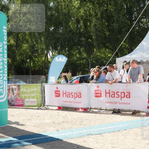 07.09.2025 - 19. Norderstedt Triathlon Zöllner http://msf.ph/oto/8789683 07.09.2025 15:19:04 Ziel 1011 meine-sportfotos.de