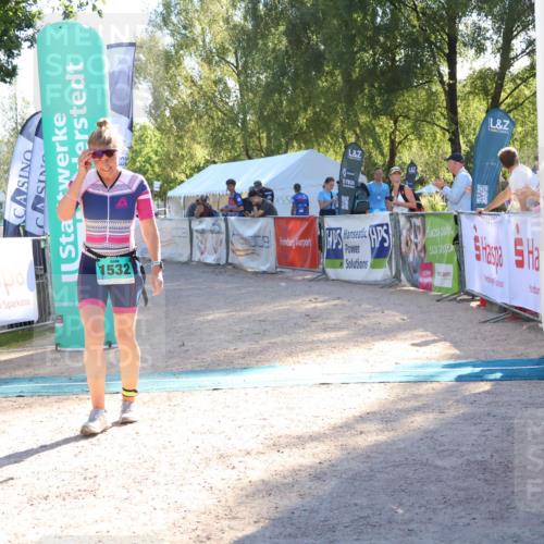 07.09.2025 - 19. Norderstedt Triathlon Zöllner http://msf.ph/oto/8789694 07.09.2025 16:20:03 Ziel 1532 meine-sportfotos.de