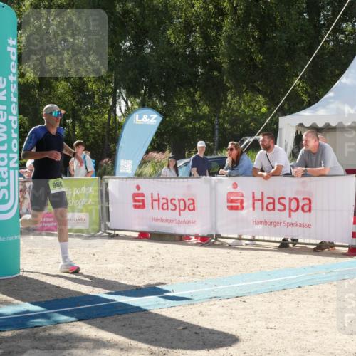 07.09.2025 - 19. Norderstedt Triathlon Zöllner http://msf.ph/oto/8789695 07.09.2025 15:19:21 Ziel 980 meine-sportfotos.de