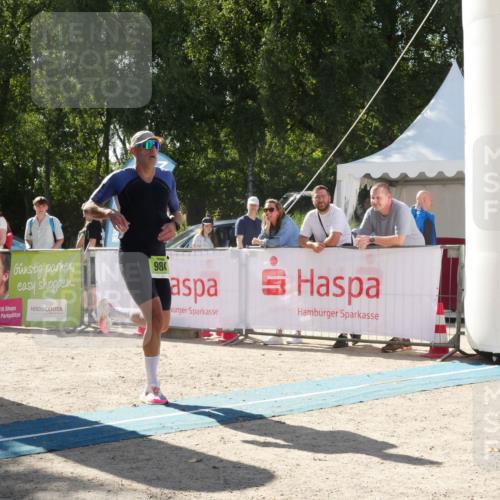 07.09.2025 - 19. Norderstedt Triathlon Zöllner http://msf.ph/oto/8789697 07.09.2025 15:19:22 Ziel 980 meine-sportfotos.de
