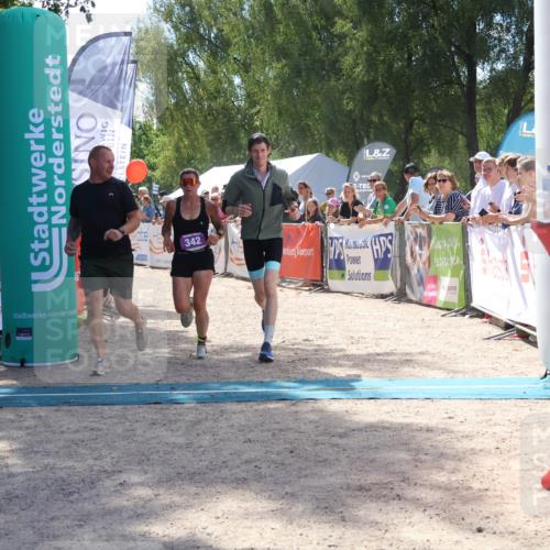 07.09.2025 - 19. Norderstedt Triathlon Zöllner http://msf.ph/oto/8789706 07.09.2025 13:53:01 Ziel 342 meine-sportfotos.de