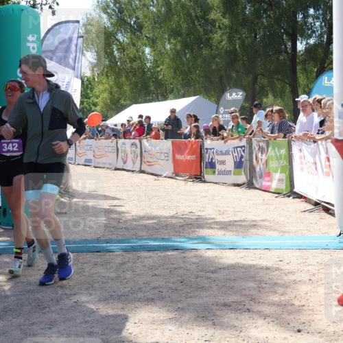 07.09.2025 - 19. Norderstedt Triathlon Zöllner http://msf.ph/oto/8789722 07.09.2025 13:53:02 Ziel 342 meine-sportfotos.de