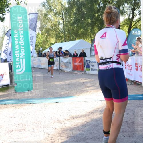 07.09.2025 - 19. Norderstedt Triathlon Zöllner http://msf.ph/oto/8789747 07.09.2025 16:20:16 Ziel 450, 1414 meine-sportfotos.de