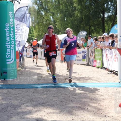 07.09.2025 - 19. Norderstedt Triathlon Zöllner http://msf.ph/oto/8789754 07.09.2025 13:53:48 Ziel 230, 790, 805 meine-sportfotos.de