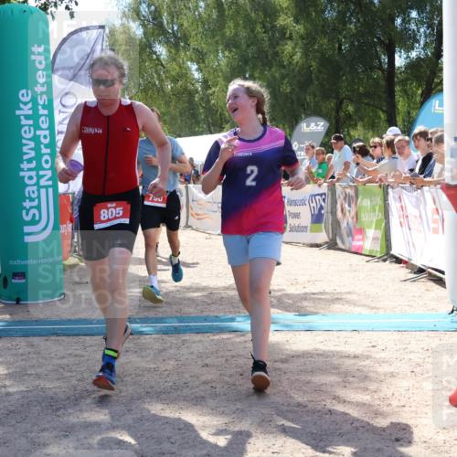 07.09.2025 - 19. Norderstedt Triathlon Zöllner http://msf.ph/oto/8789764 07.09.2025 13:53:49 Ziel 230, 790, 805 meine-sportfotos.de
