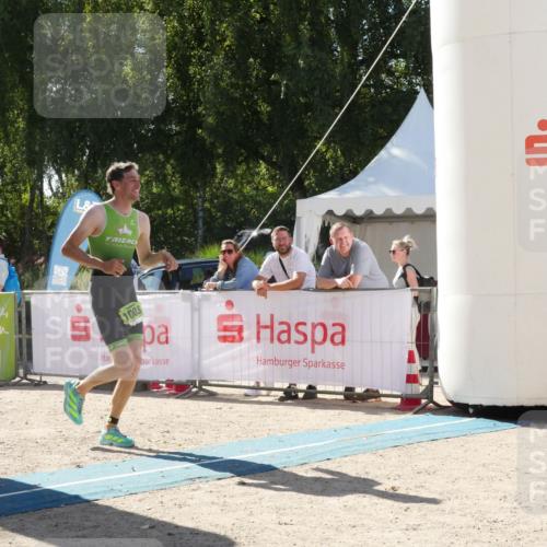 07.09.2025 - 19. Norderstedt Triathlon Zöllner http://msf.ph/oto/8789772 07.09.2025 15:20:44 Ziel 1003 meine-sportfotos.de