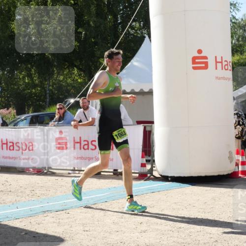 07.09.2025 - 19. Norderstedt Triathlon Zöllner http://msf.ph/oto/8789778 07.09.2025 15:20:44 Ziel 1003 meine-sportfotos.de
